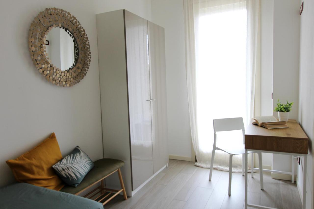 La Casa Di Cele Διαμέρισμα Ντεζεντσάνο ντελ Γκάρντα Εξωτερικό φωτογραφία